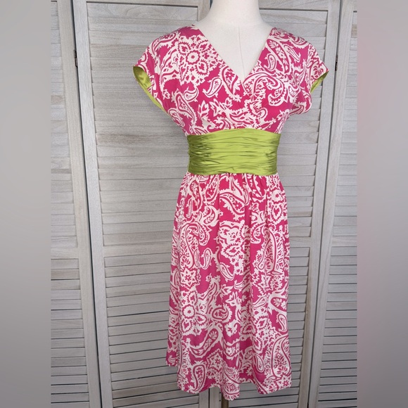 DONNA MORGAN Silk Midi Dress Pink/White Paisley Print with Green Accents-2 - Picture 3 of 4